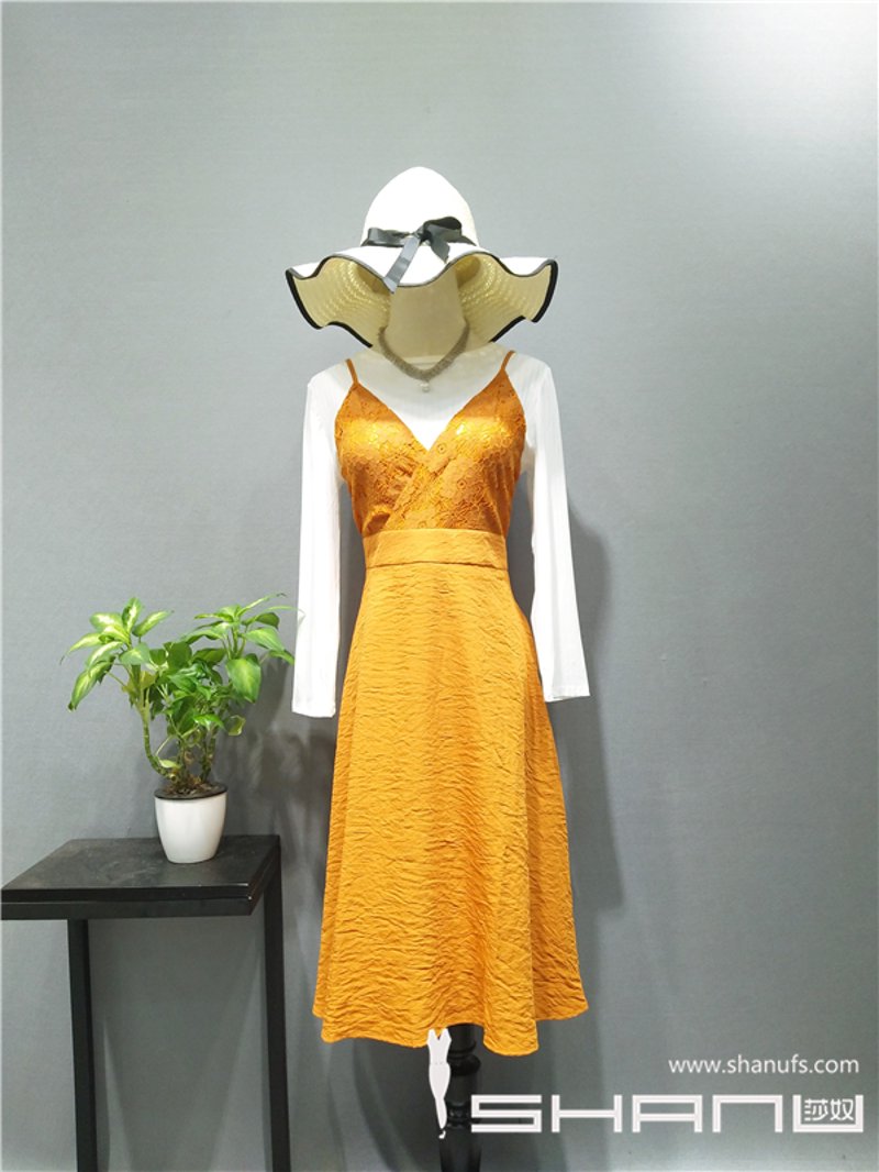 女装加盟市场的动态与机遇
